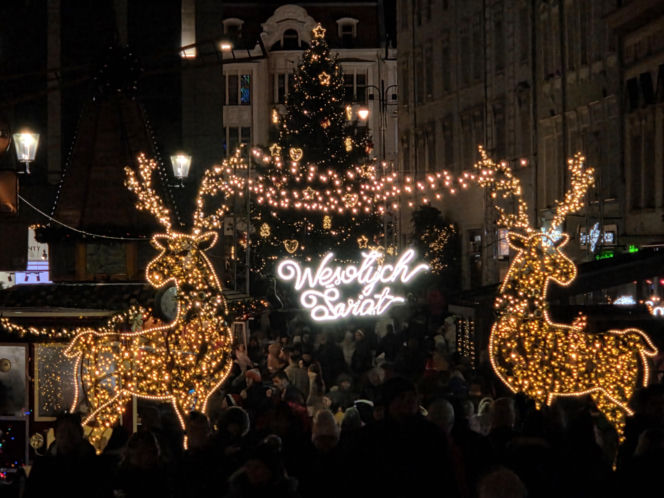 Miasto rozbłysło świąteczną magią! Tłumy na wielkim otwarciu Bydgoskiego Jarmarku Świątecznego