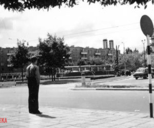 Fotografie Bielan i Żoliborza wyrzucone do śmietnika