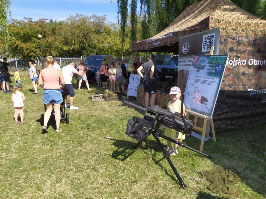 Zobacz zdjęcia z Pikniku Wojskowego z okazji święta 18. Batalionu Dowodzenia w Siedlcach