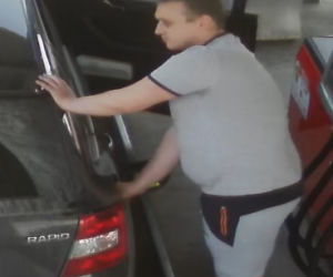 Rozbój i kradzież samochodu w Toruniu - policja prosi o pomoc