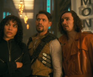 The Umbrella Academy 3: Emmy Raver-Lampman jako Allison, David Castañeda jako Diego i Robert Sheehan jako Klaus