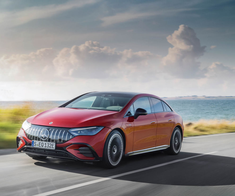 Mercedes-AMG EQE 43 (2022)