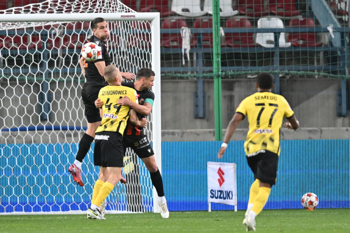 Finał baraży o Ekstraklasę: Wieczysta Kraków - Chrobry Głogów