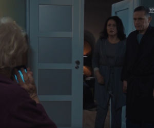 M jak miłość odc. 1600. Marysia (Małgorzata Pieńkowska), Artur Rogowski (Robert Moskwa), Barbara (Teresa Lipowska)