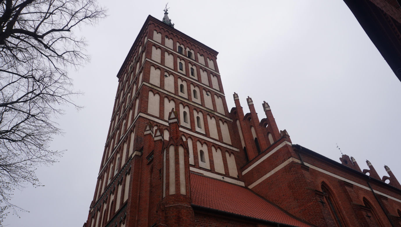To najpiękniejszy zabytek w woj. warmińsko-mazurskim według AI. „Zachwyca strzelistą sylwetką”