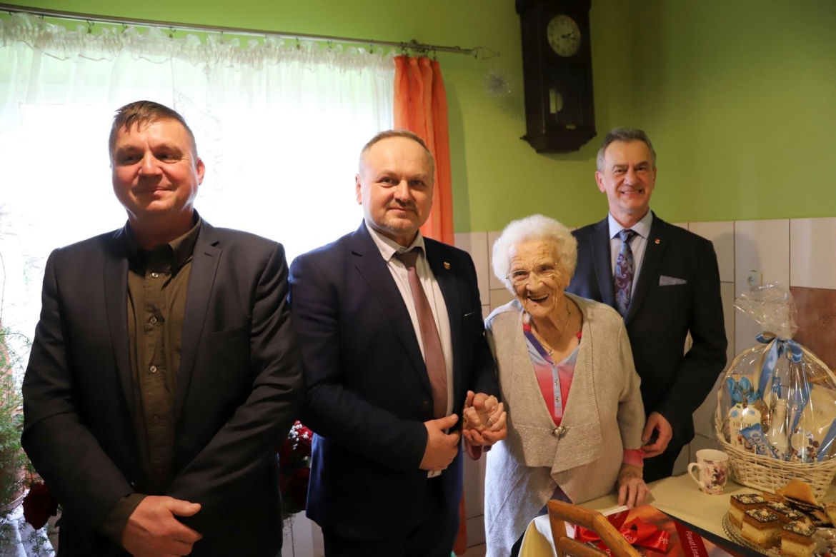 Pani Maria skończyła 100 lat. Doczekała się praprawnuków