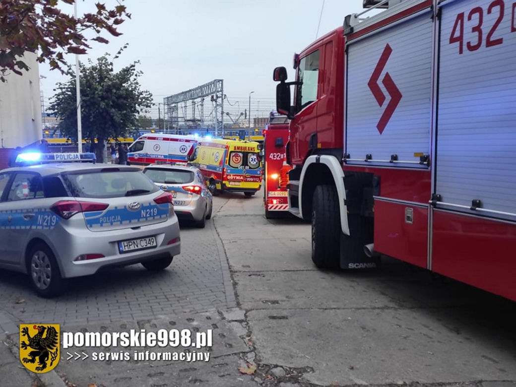 Czołowe zderzenie pociągów w Gdyni. Są ranni