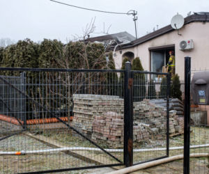 Wybuch gazu rozerwał dom w Płocku. Nie żyje staruszka