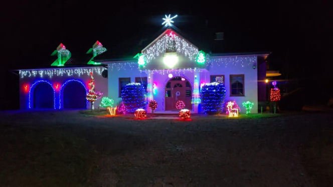 Magia Świąt w Świętokrzyskiem. Gdzie szukać najpiękniej oświetlonych domów? Rzepin i Pawłów skradły show!