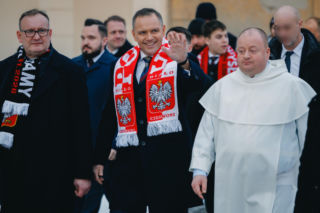 Karol Nawrocki wziął udział w Patriotycznej Pielgrzymce Kibiców na Jasnej Górze