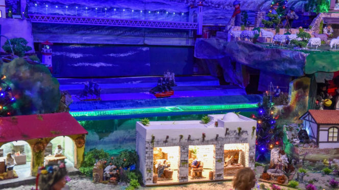 Ruchoma szopka bożonarodzeniowa w kościele zakonu Redemptorystów o. Rydzyka