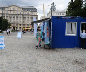 Pod Pałacem szczepią non stop. Można się zgłosić codziennie i bez kolejki