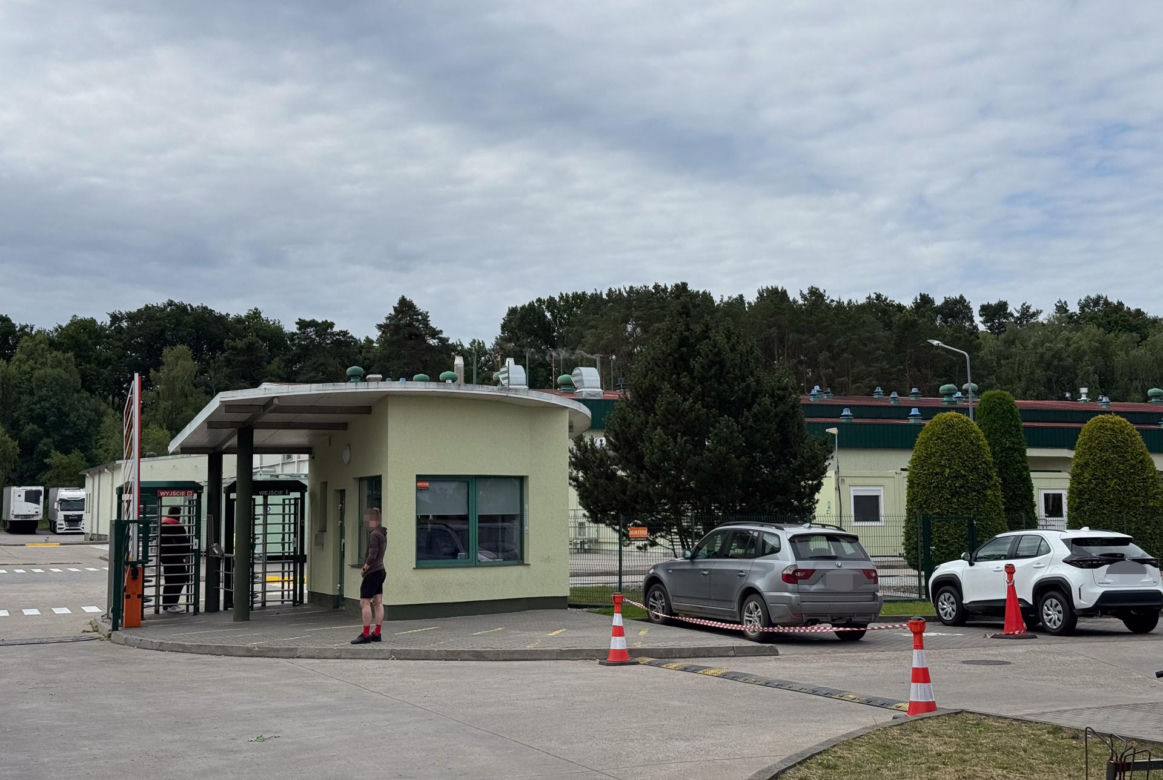  Odrzucona miłość w zakładzie mięsnym! Koleżanka powiedziała "nie", on zaatakował ją nożem 