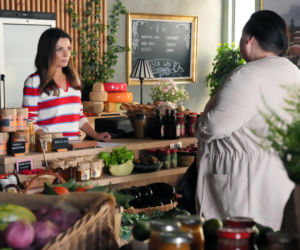 Barwy szczęścia odc. 3306. Kasia (Katarzyna Glinka), sąsiadka Borowska (Dorota Piasecka)