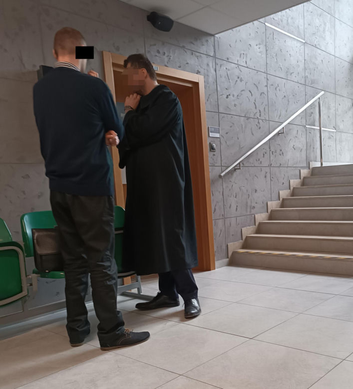 Duchowny z Łosic skazany za zgwałcenie 17-letniej dziewczyny. Bezwzględne więzienie dla młodego księdza