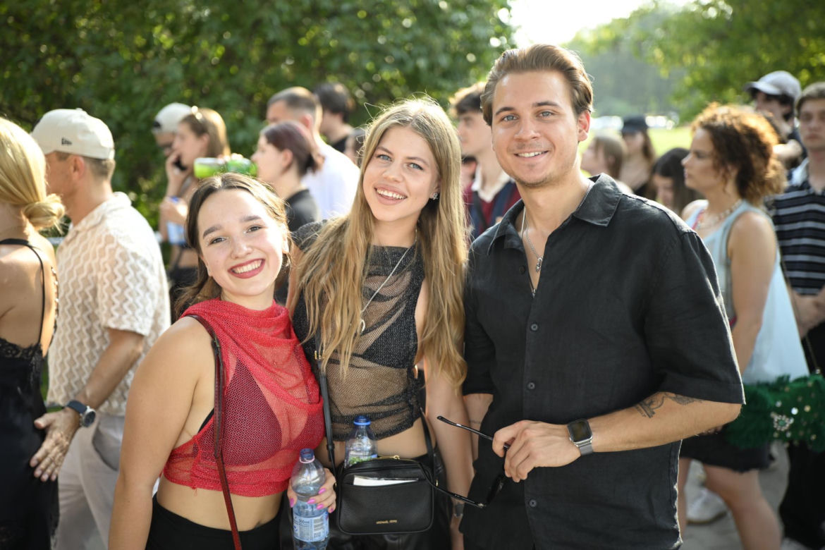 Drugi koncert The Weeknd w Warszawie. Najwierniejsi fani nie przestraszyli się morderczego upału. Znajdź się na zdjęciach