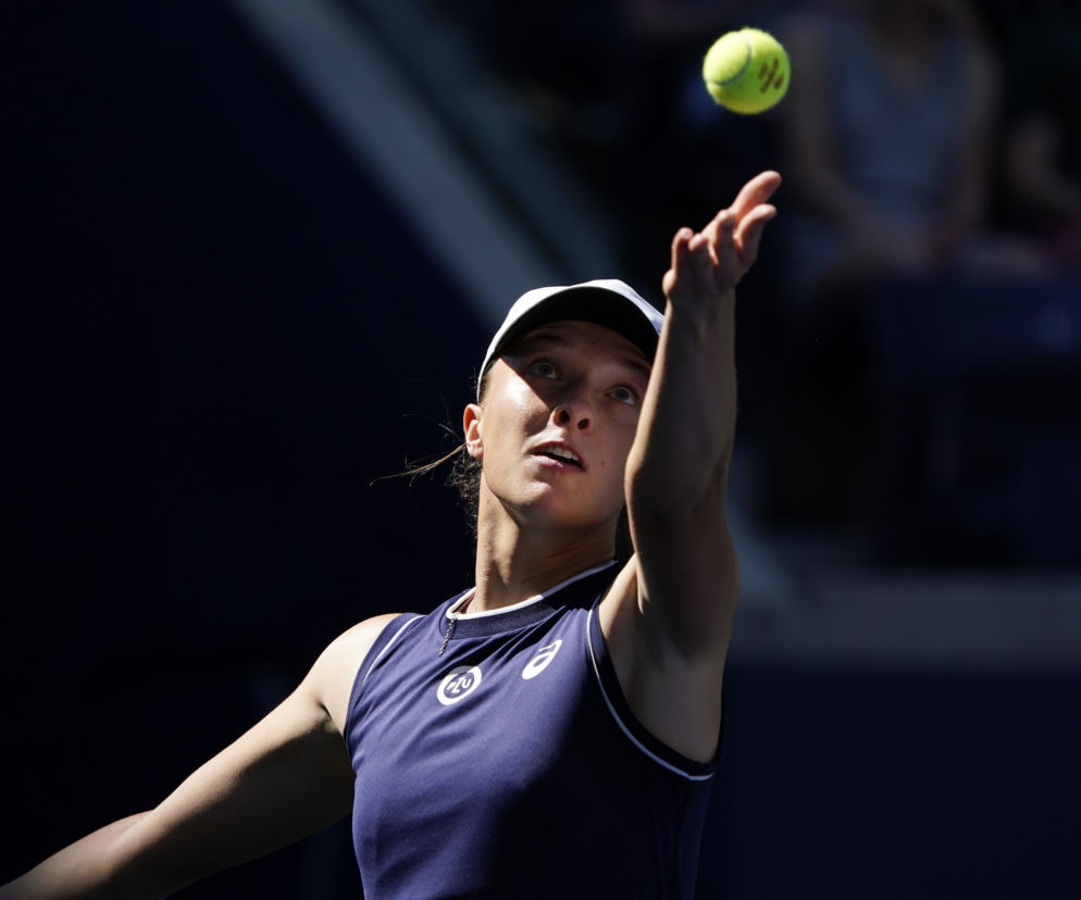 Świątek - Sabalenka O KTÓREJ GODZINIE gra Iga Świątek dzisiaj Polka czeka na drugi mecz w Masters WTA Finals KIEDY gra Świątek - Sabalenka GODZINA meczu dzisiaj 13.11