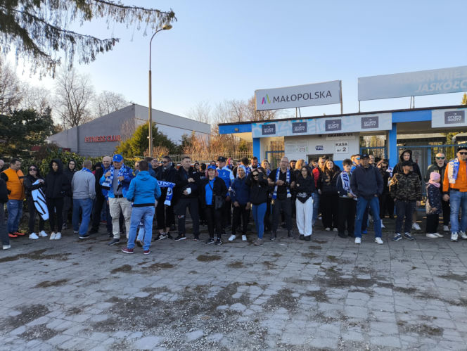 Smutny dzień dla tarnowskiego żużla. Kibice żegnają Unię Tarnów