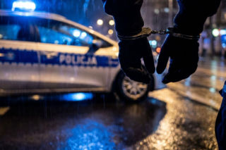 Cztery dożywotnie zakazy i jazda po alkoholu. 43-latek odpowie przed sądem