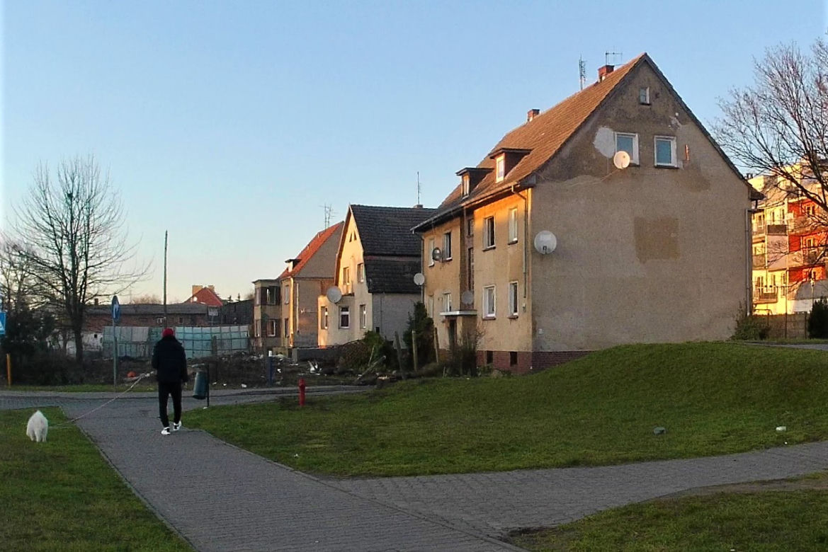 Wysiedlone domy na Krzekowie. W ich miejscu powstanie nowa ulica