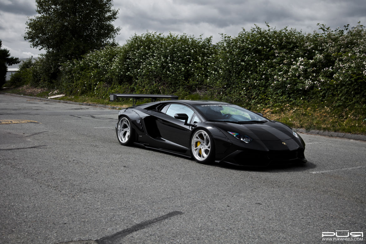 Lamborghini Aventador od SR Auto Group