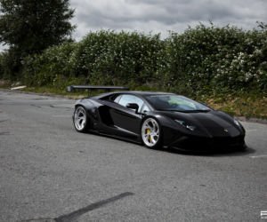 Lamborghini Aventador od SR Auto Group