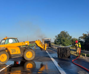 Uwaga kierowcy! Pożar na autostradzie A4. Droga nieprzejezdna, policja wyznaczyła objazd