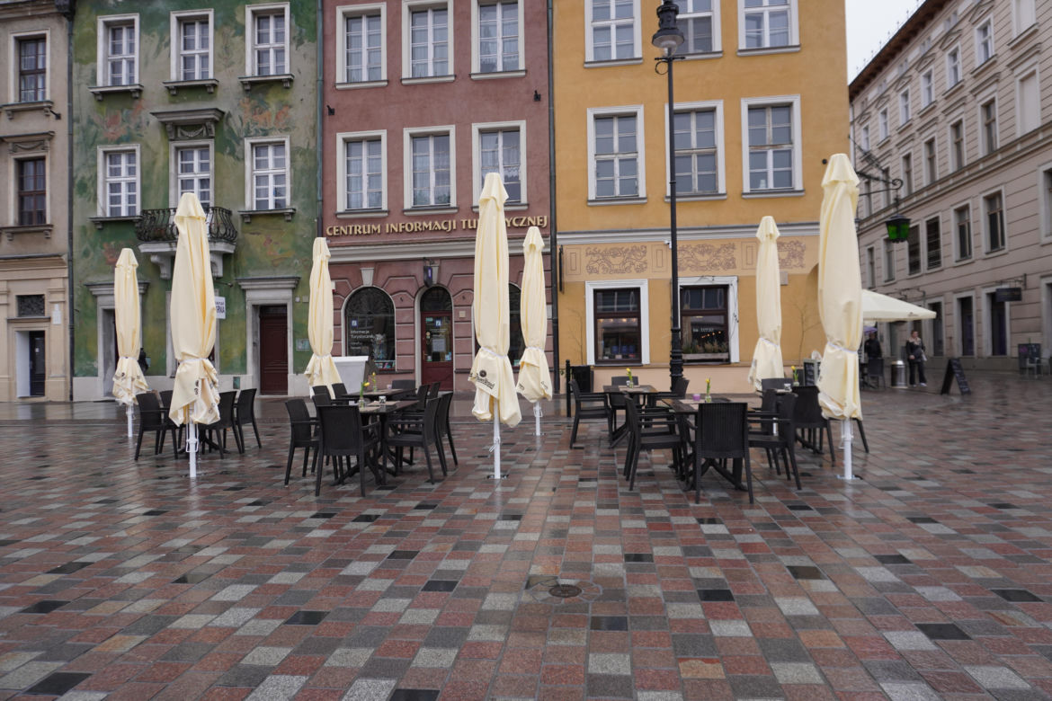 Ogródki wróciły na Stary Rynek w Poznaniu