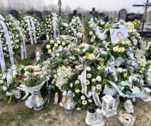 Pogrzeb 11-letniego aktora. Nikodem Marecki spoczął w białej trumnie. Żegnały go tłumy