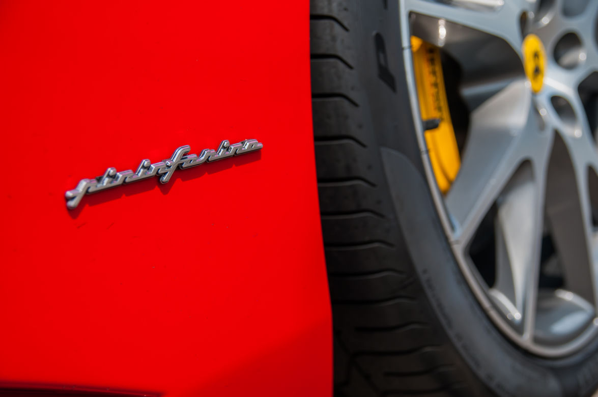 Ferrari California 4.3 490 KM 7AT