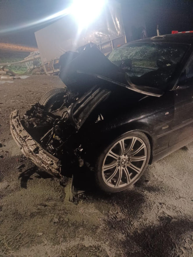 19-letni kierowca bmw uderzył w volkswagena. Groźny wypadek na DW309 na Rojęczynem [ZDJĘCIA]