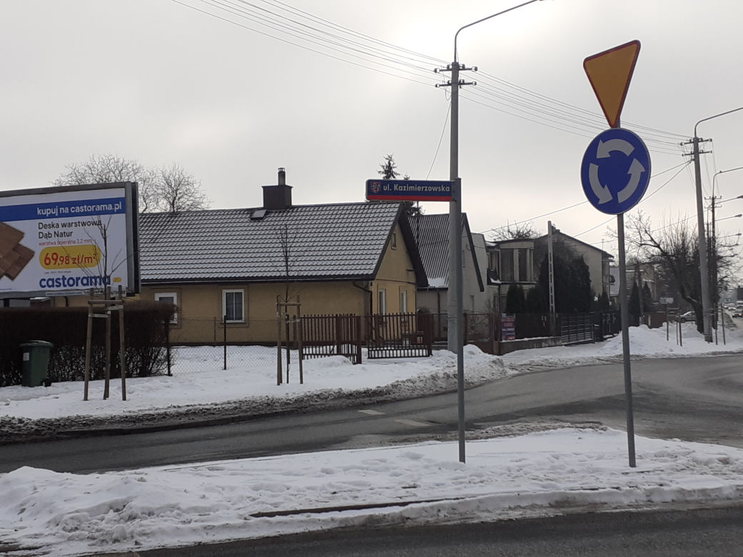 Ulica Kazimierzowska i zabytkowy budynek Mazowieckiego Ośrodka Doradztwa Rolniczego w Siedlcach w połowie lutego 2021