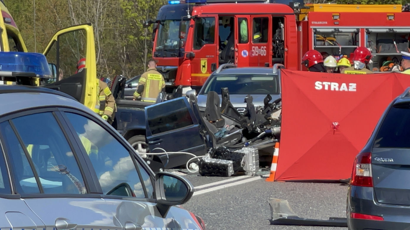 Dwie osoby zginęły na DK 2. Tragiczny wypadek w Kałuszynie!