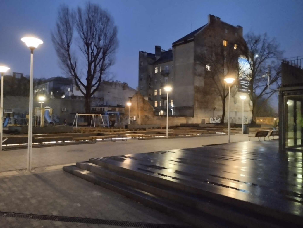 Centrum Lokalne Kamionek w Warszawie w miejscu dawnego bazaru Rogatka