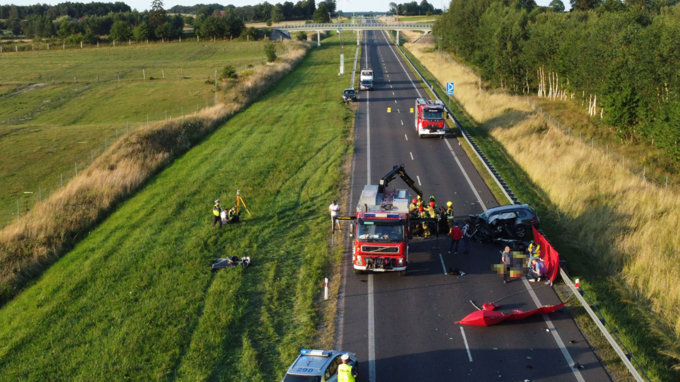Drogowy koszmar koło Elbląga. Nie żyją cztery osoby, w tym 4-letnie dziecko