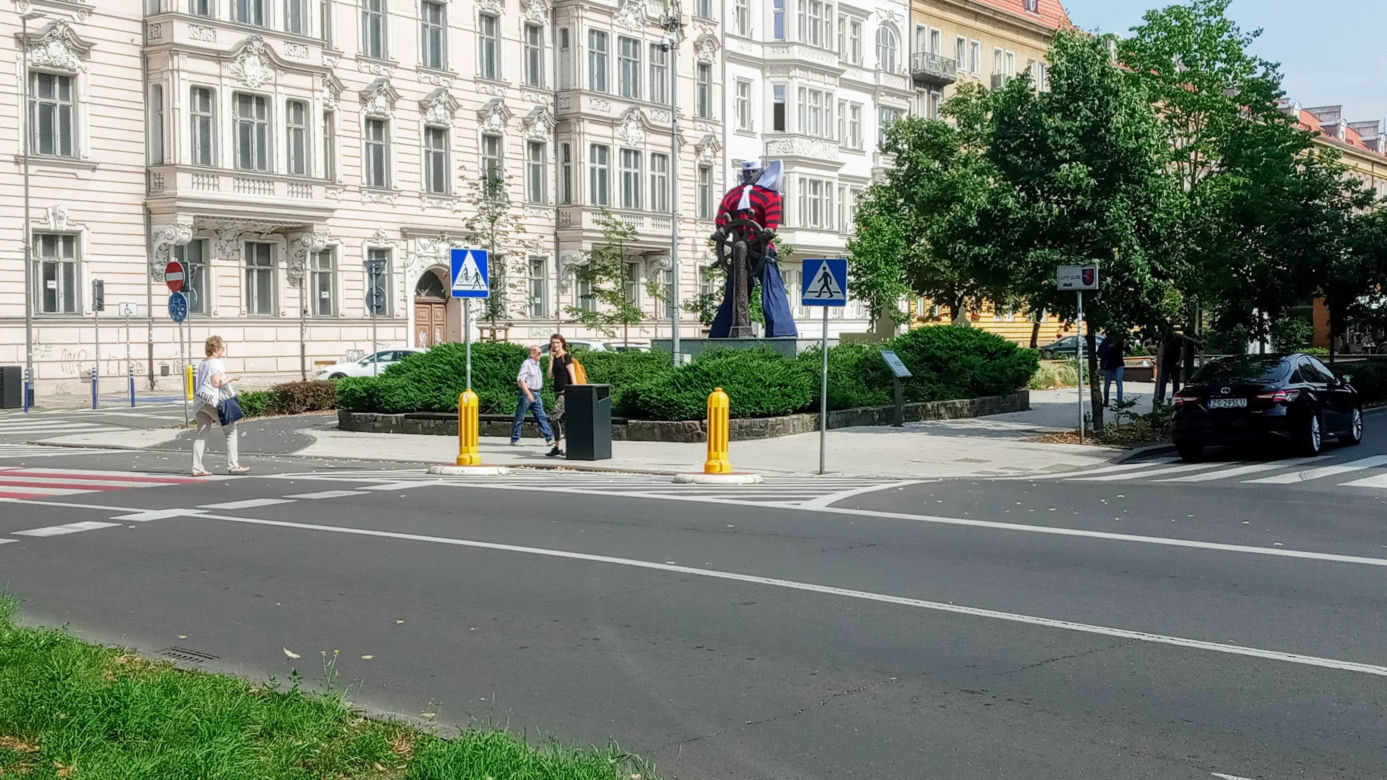 Wystrojony marynarz zaprasza na "Żagle 2021" w Szczecinie!