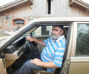 Rewiński sprzedaje swoje Volvo