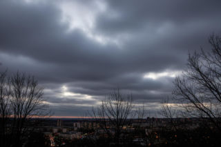 Pogoda w Ostrołęce 19.11.2025. Czy miasto zamarznie tej nocy?
