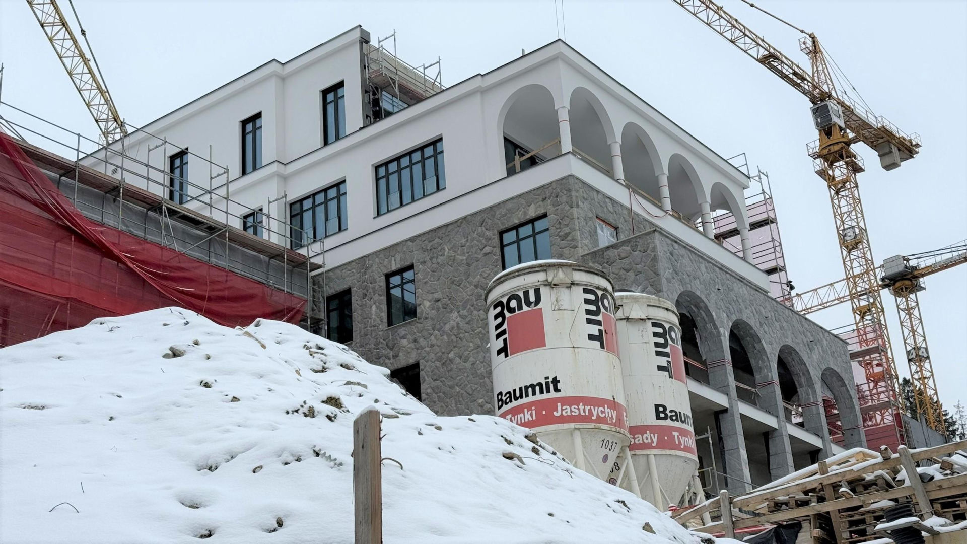 Budowa hotelu Salamandra w Kościelisku - luty 2026