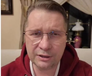 W takich warunkach mieszka Czarnek. Tak dom wygląda w środku