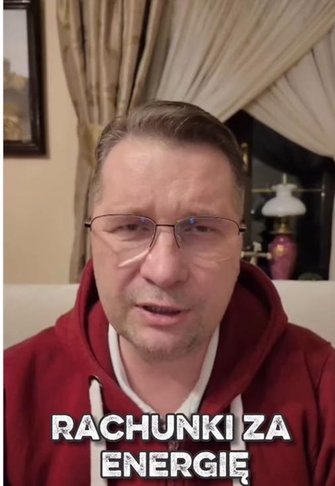 W takich warunkach mieszka Czarnek. Tak dom wygląda w środku