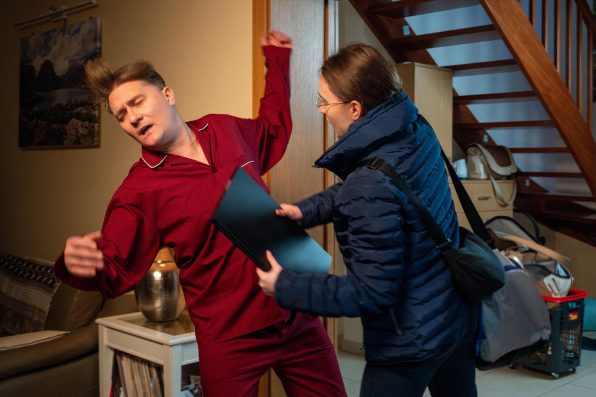 Na sygnale, odc. 677. Artur Góra (Tomasz Piątkowski), Katia (Alicja Chmielewska)