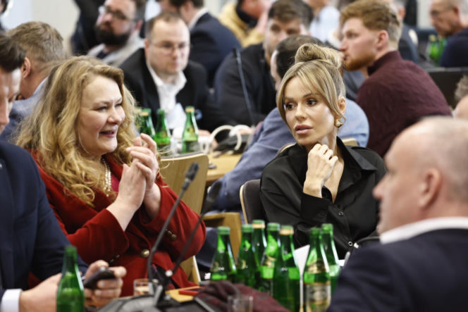 Doda i Małgorzata Rozenek-Majdan razem w Sejmie dla zwierząt