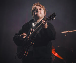 Lewis Capaldi klnie jak szewc i nie liczy na kolejne hity. Piosenkarz brutalnie o swojej karierze