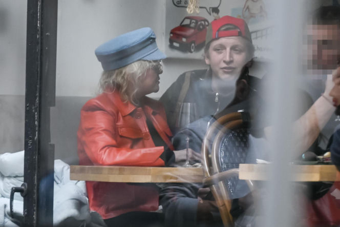 Katarzyna Figura przytula Maćka Musiałowskiego