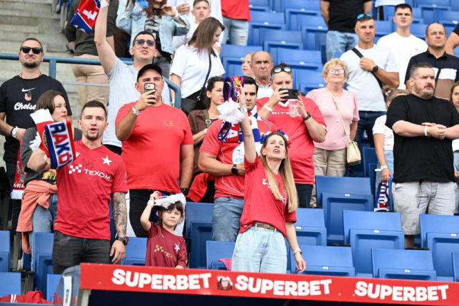 Mamy dużo zdjęć kibiców z meczu Wisła - Wrexham! Tak świętowaliście jubileusz Białej Gwiazdy