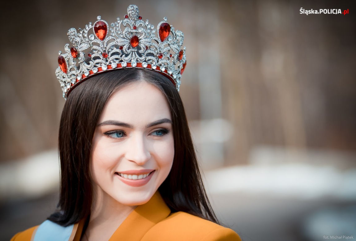 Miss Polski z Katowic wstąpiła na jeden dzień do policji. Anna Maria-Jaromin wzięła udział w teście sprawnościowym