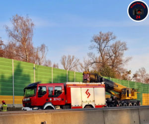 Jęzory ognia na S8. Płonął dźwig!