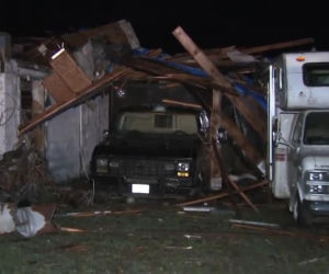 Tornada i nawałnice uderzyły w Illinois i Indianę