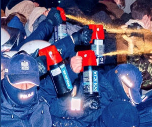 Pałki i gaz na ulicach